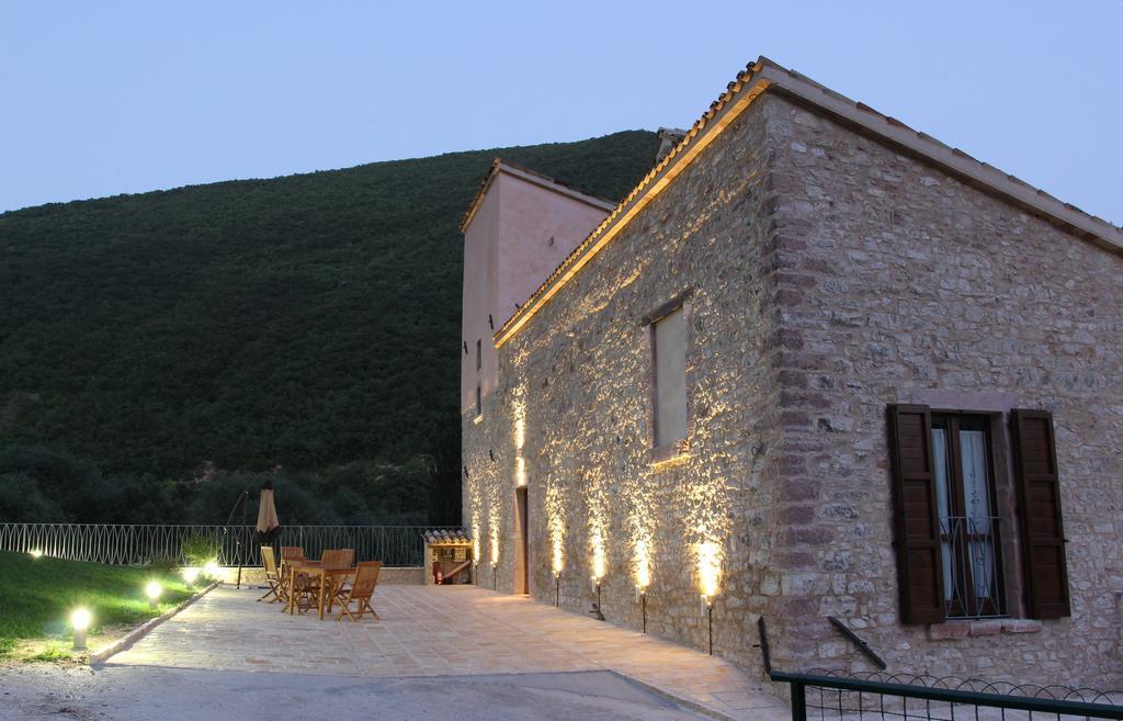 Agriturismo Casale La Palombara Villa Cerreto di Spoleto Kültér fotó